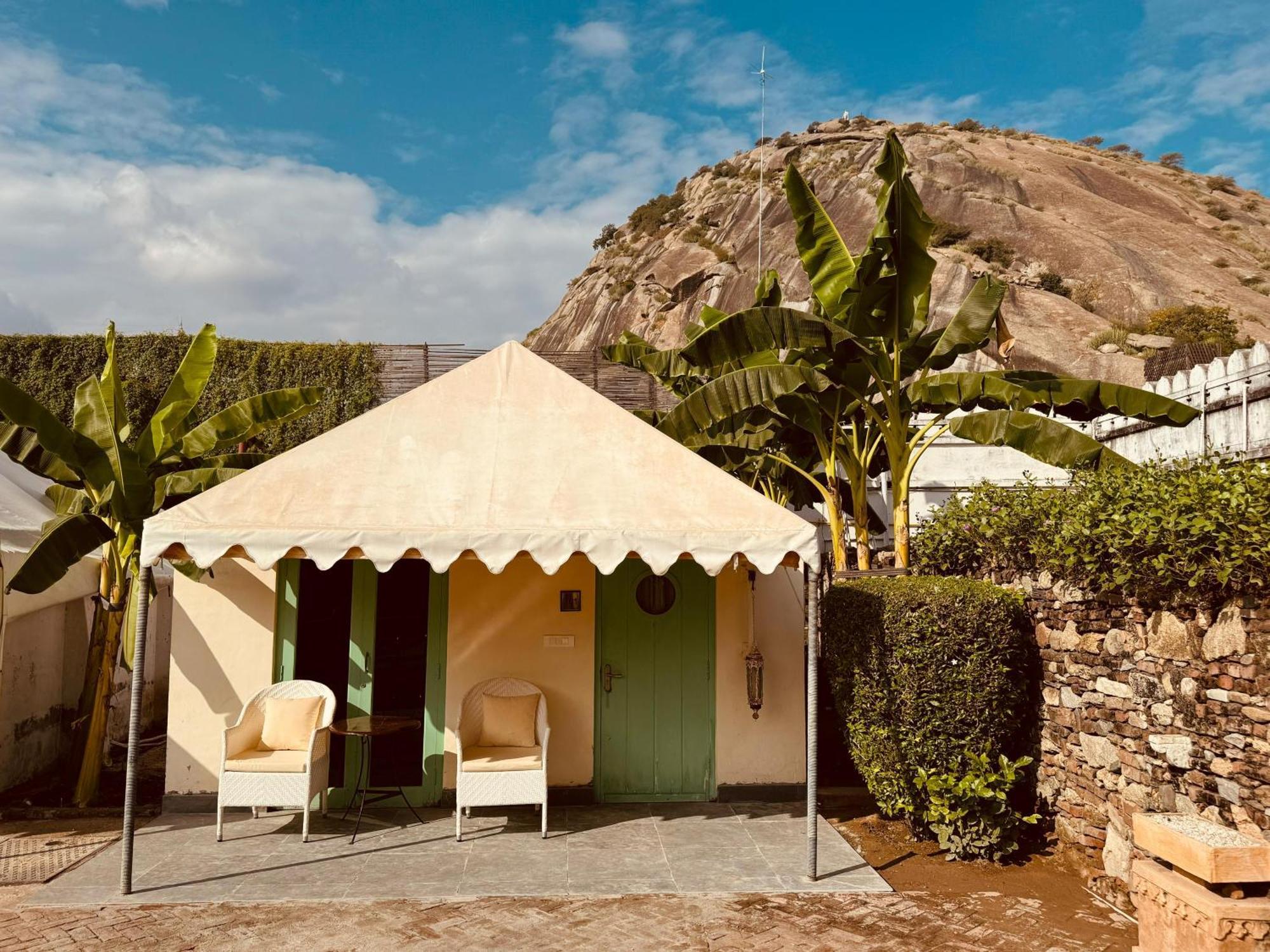 The Rawla Narlai - A Luxury Heritage Stay In Leopard Country Exteriör bild